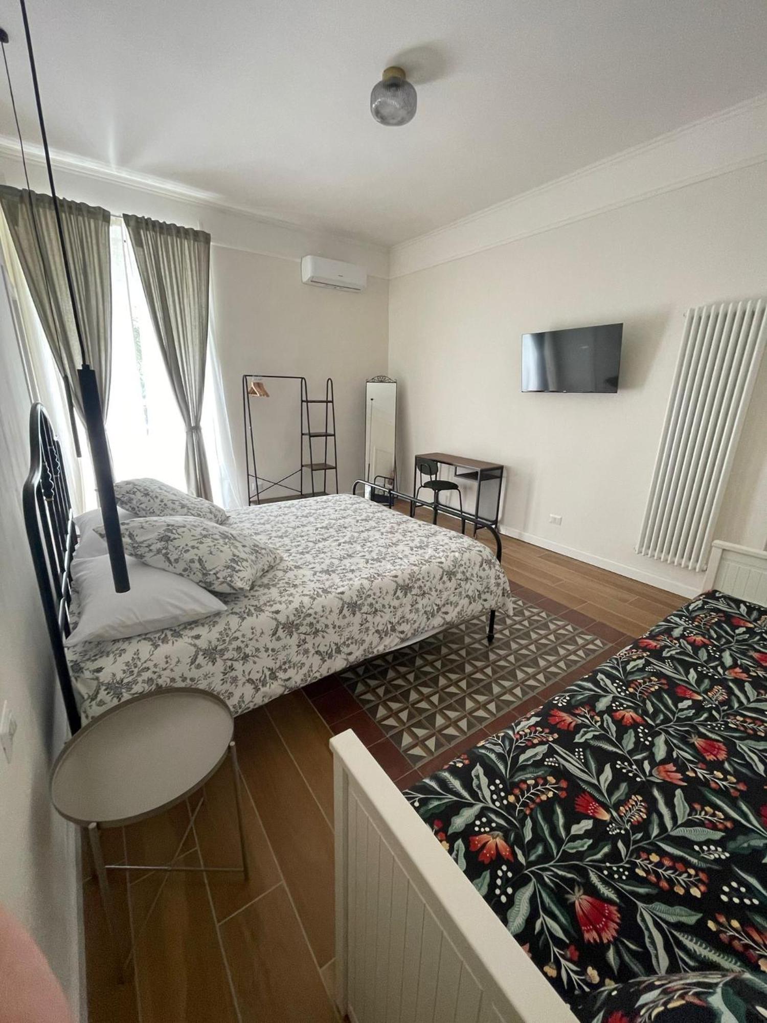 Bed and Breakfast Casa Duchesca Napoli Esterno foto